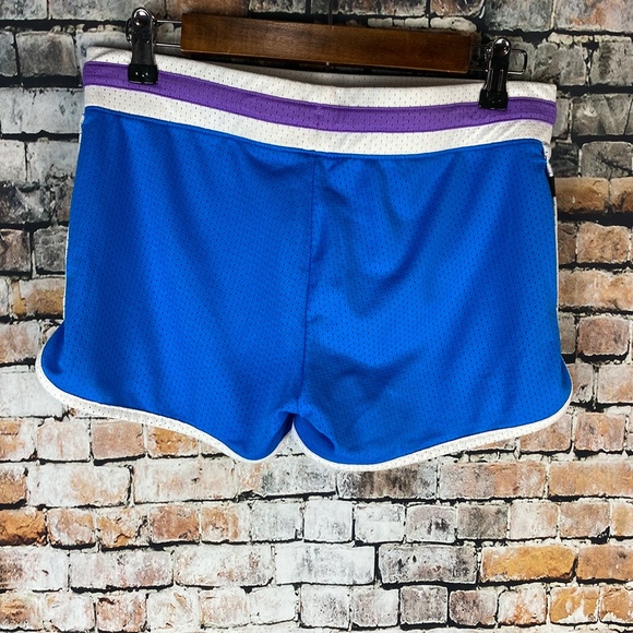 Nike Women Running Shorts - Picture 2 of 5